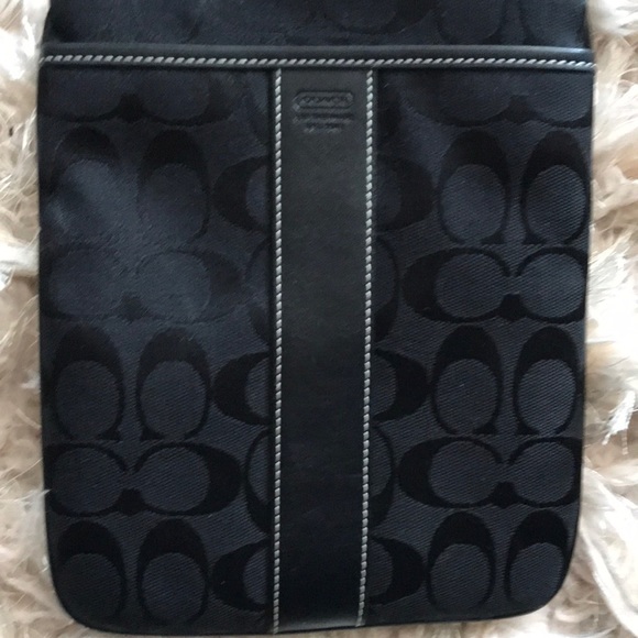 Coach Handbags - Coach crossbody bag